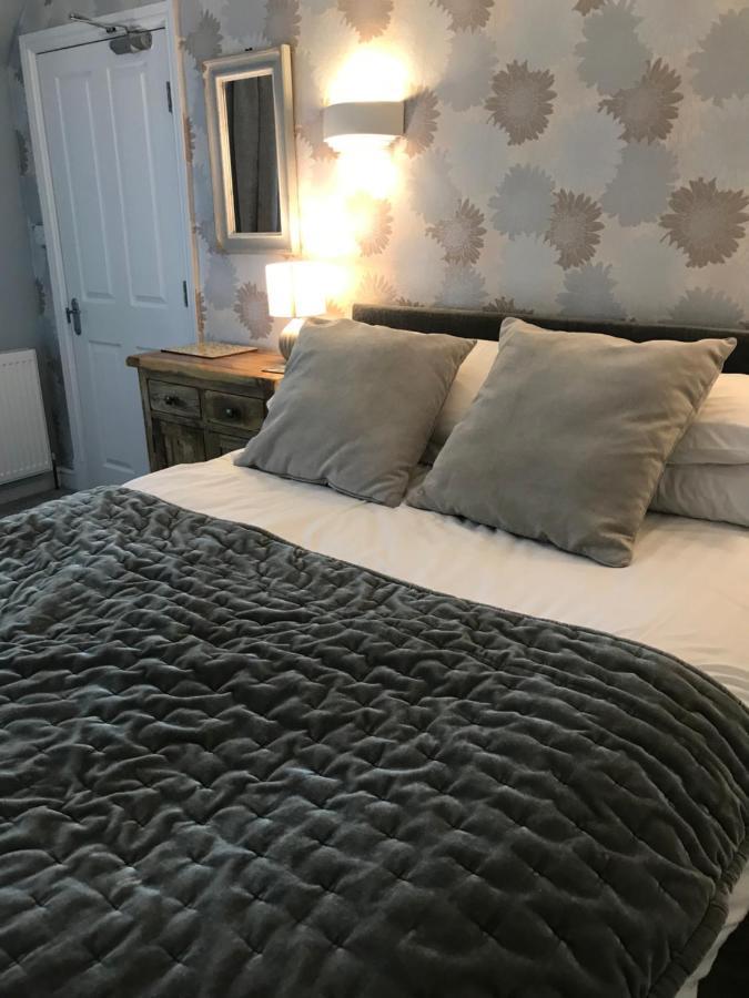Bed and Breakfast Claremont House Keswick Кесвик Экстерьер фото