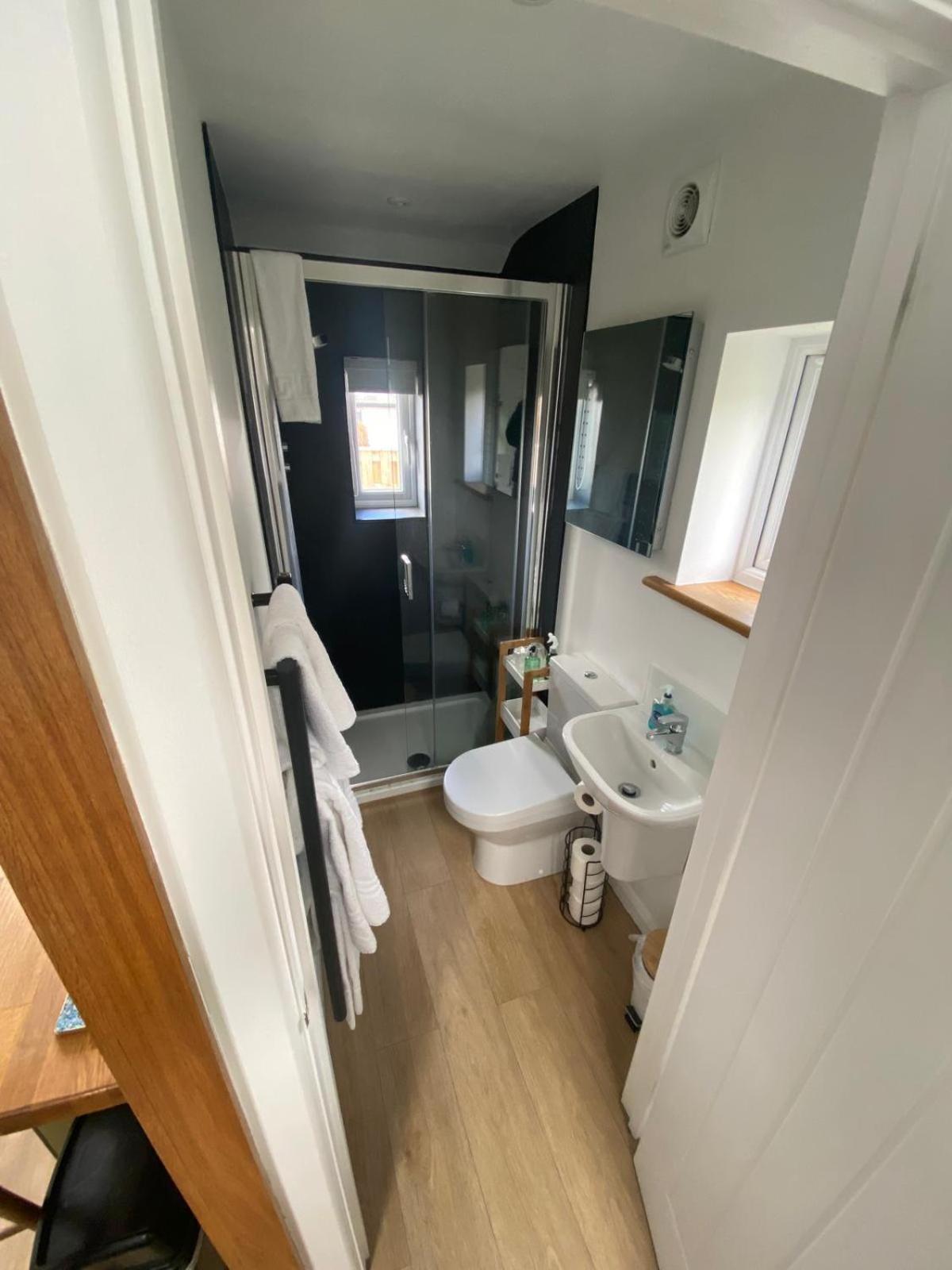 Bed and Breakfast Claremont House Keswick Кесвик Экстерьер фото