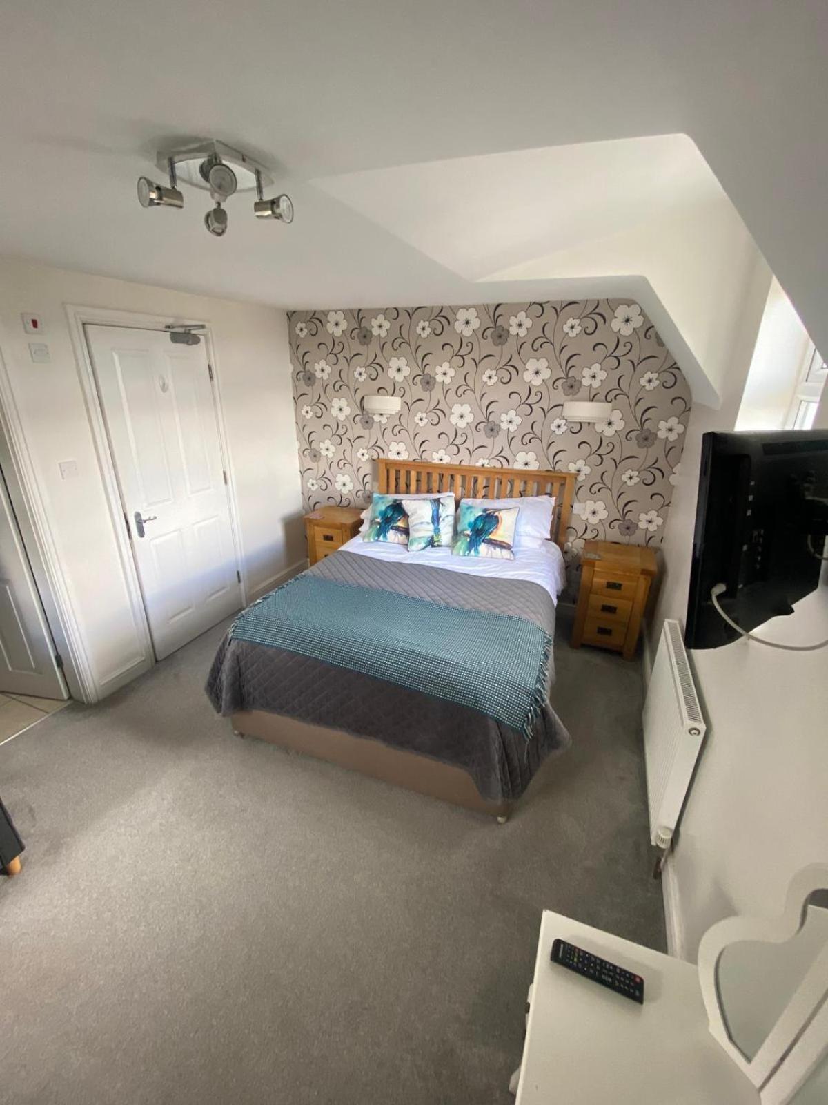 Bed and Breakfast Claremont House Keswick Кесвик Экстерьер фото